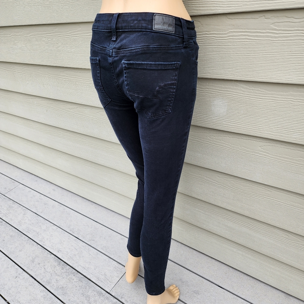 AMERICAN EAGLE | Black Ne(x)t Level Stretch Jeggings - Picture 5 of 10